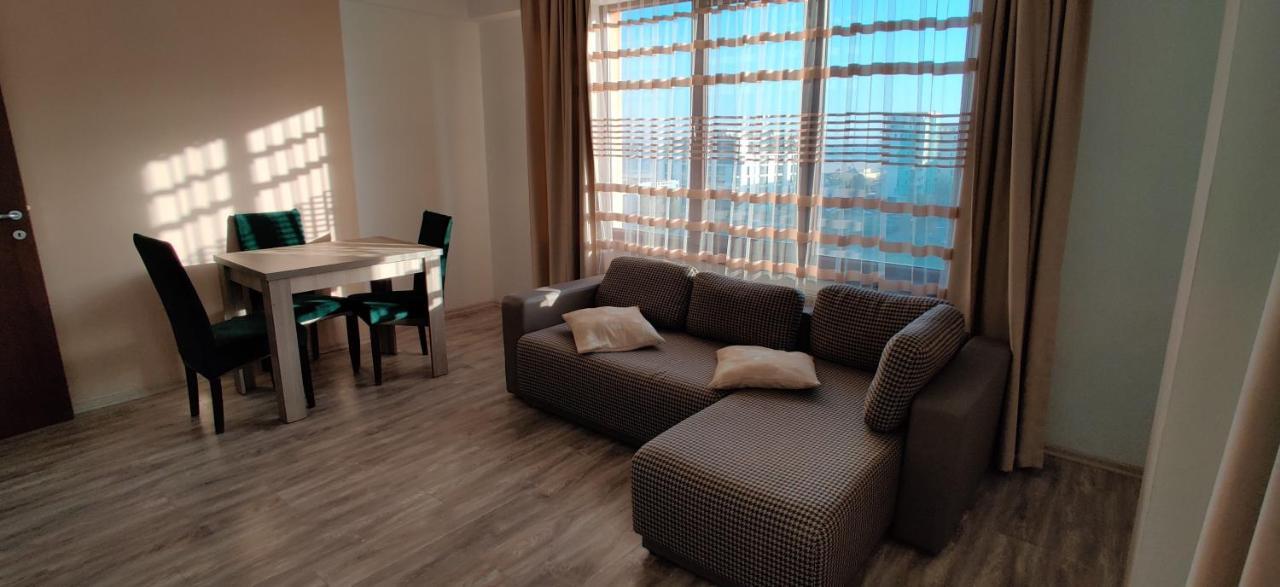 Nor Apartments Summerland Mamaia Exteriör bild
