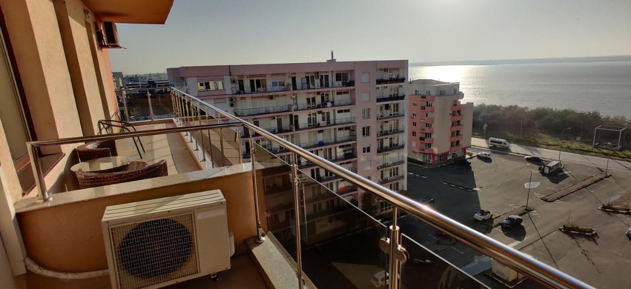 Nor Apartments Summerland Mamaia Exteriör bild