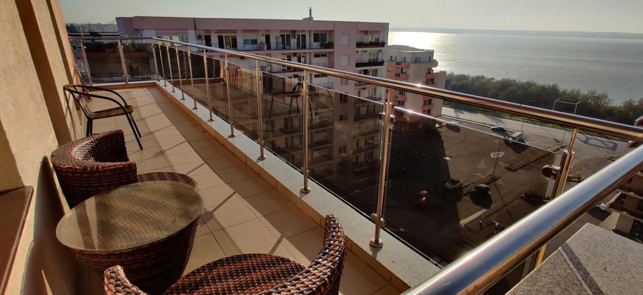 Nor Apartments Summerland Mamaia Exteriör bild