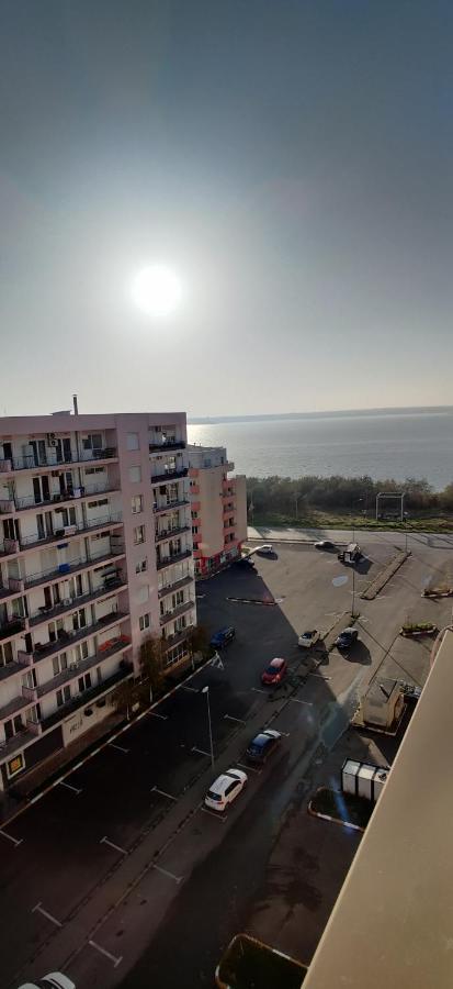 Nor Apartments Summerland Mamaia Exteriör bild